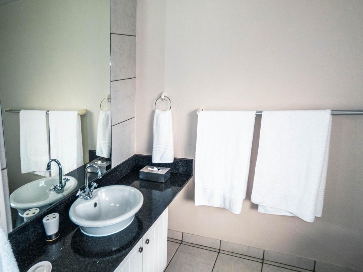 Hotel Sheilan House à Port Alfred Extérieur photo