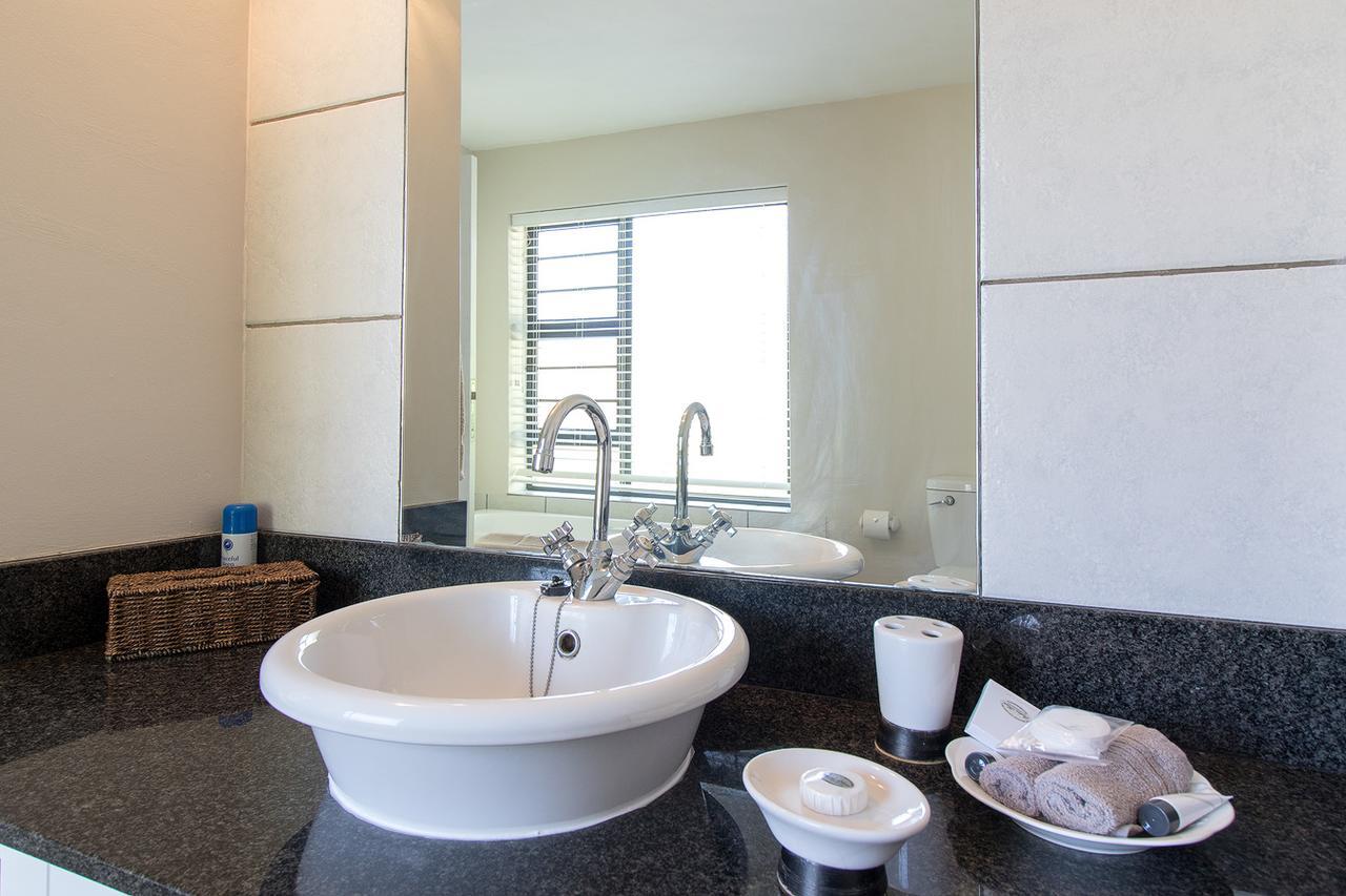 Hotel Sheilan House à Port Alfred Extérieur photo